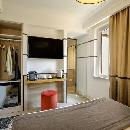 Отель Relais Luxury Corso Рим Экстерьер фото
