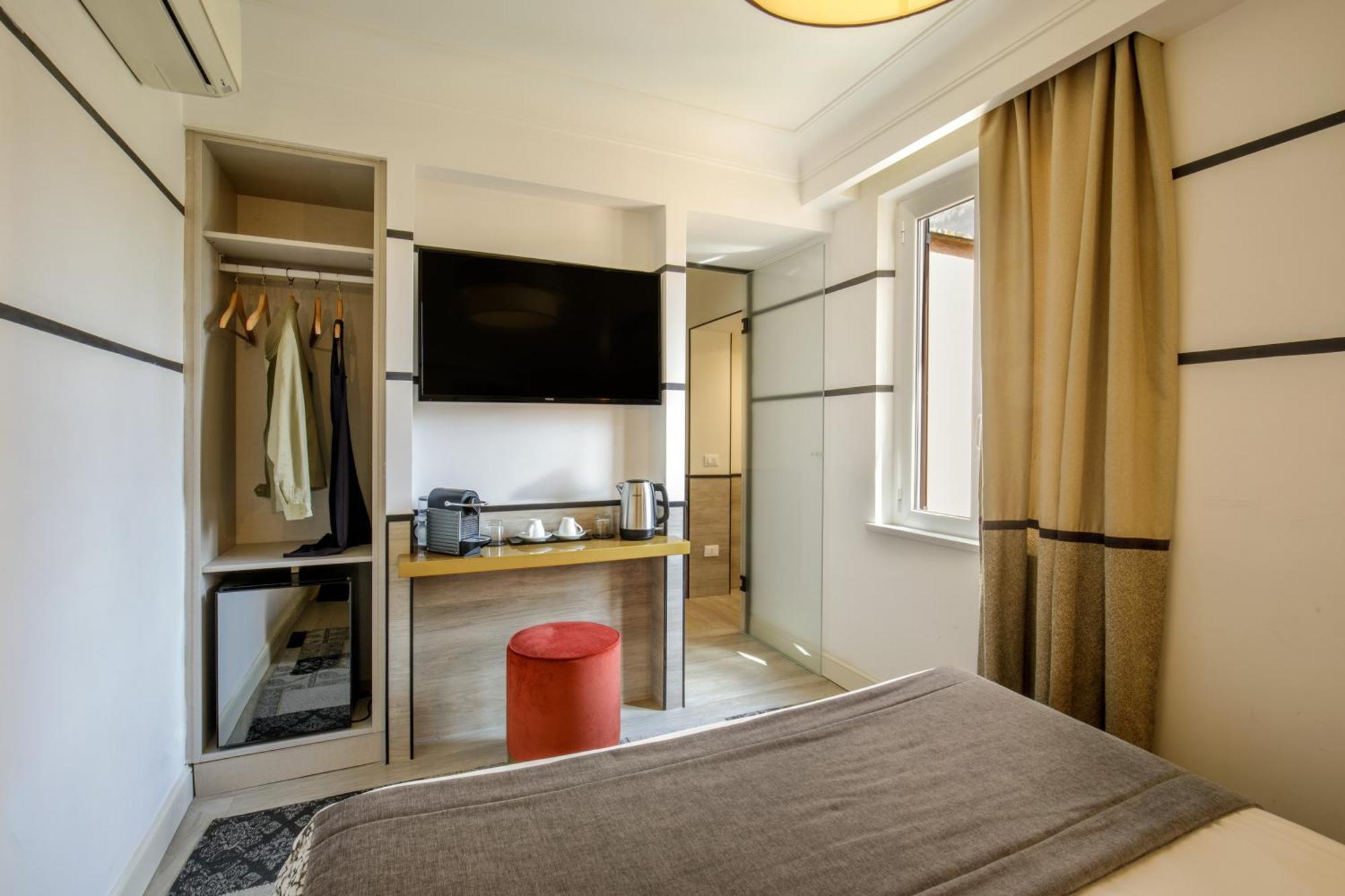 Отель Relais Luxury Corso Рим Экстерьер фото